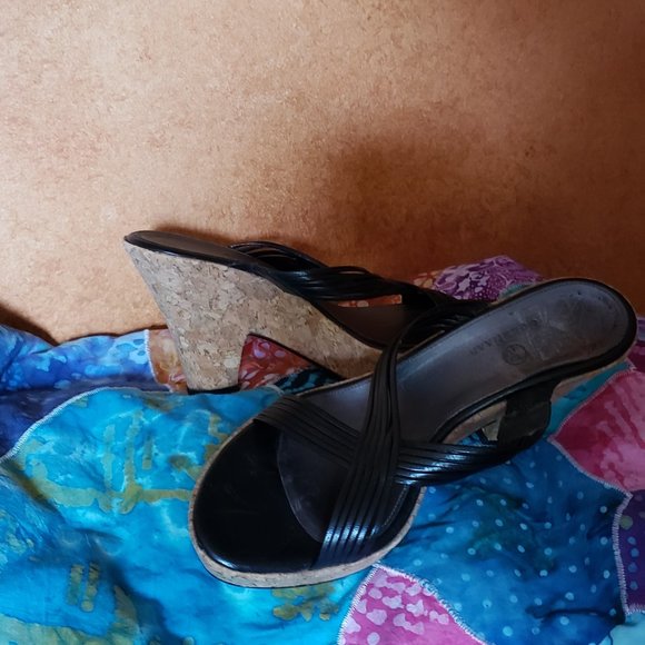 Cole Hann Wedge Sandal NWOT - Picture 5 of 6